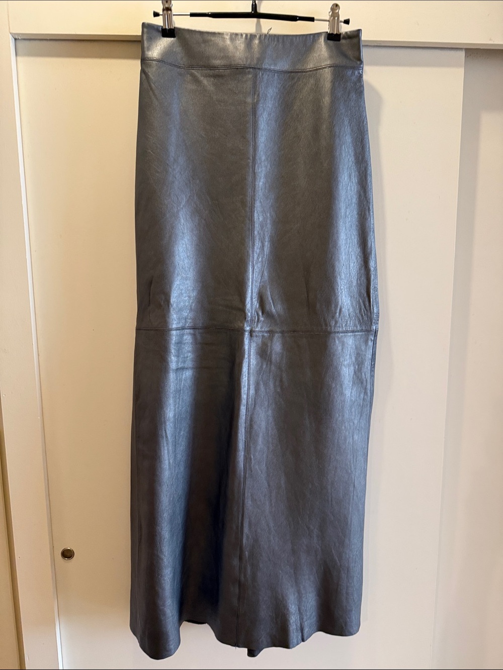 BCBG Max Azria Metallic Grey Genuine Leather Maxi Skirt - Picture 4 of 5
